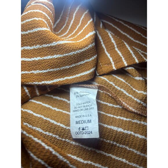 OOTD Fash 70s Inspired Bell Sleeve Brown & White Striped Top Size Medium - Picture 3 of 3